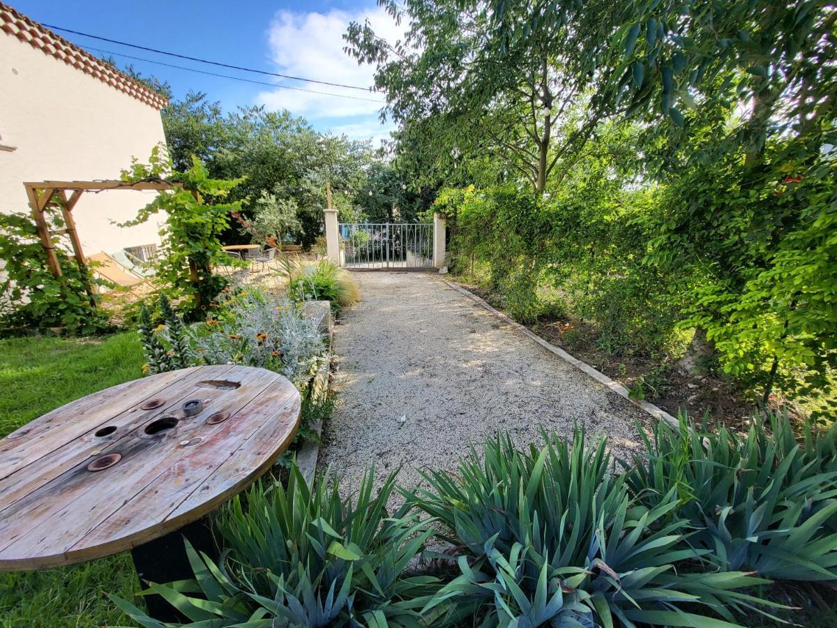 La Casita Apartment Saint-Étienne-du-Grès Bagian luar foto